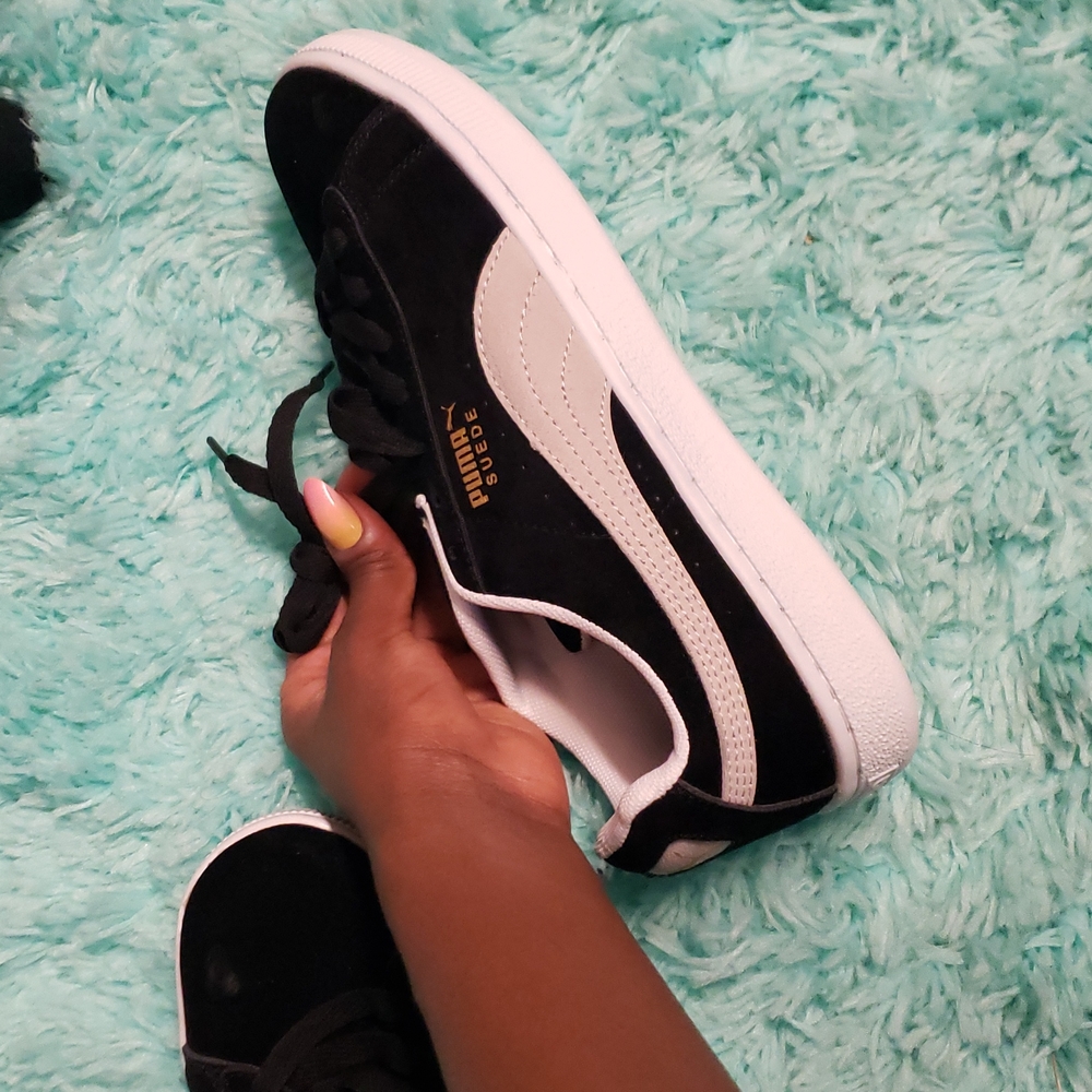 Puma Suede Shoes size 8.5 women's